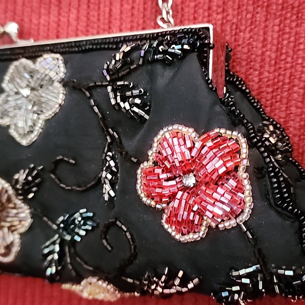 Vintage Beaded Evening Clutch Purse | Multicolour Beads | Silver Chain Strap - Picture 2 of 4